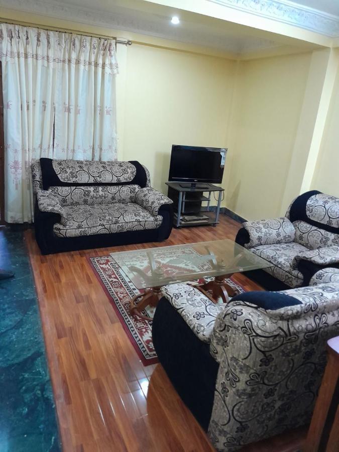 Apartment Rupas Kathmandu Esterno foto